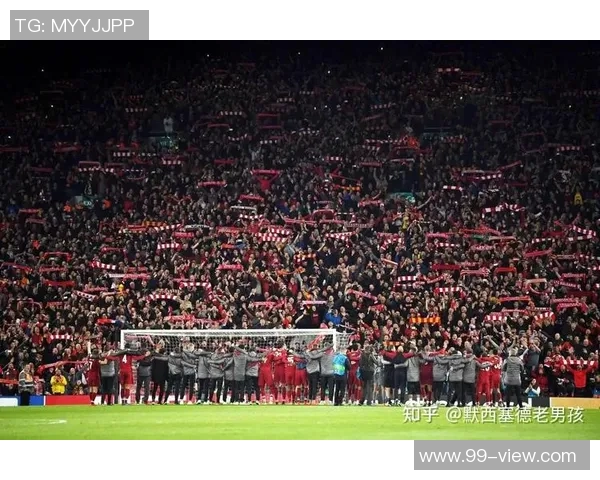 青春与梦想交织在球场上足球明星的奋斗故事与激情瞬间 青春与梦想交织在球场上足球明星的奋斗故事与激情瞬间